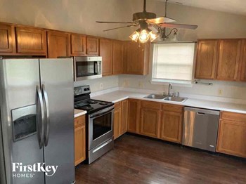 2242 Valley Creek Way 3 Beds House for Rent - Photo Gallery 6