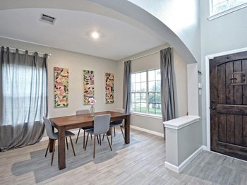 127 Almquist St 4 Beds Homes for Rent - Photo Gallery 5