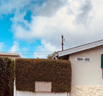 904 Agate St Studio Apartment for Rent