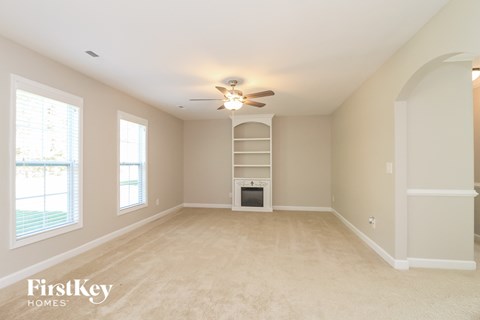 1647 Crestlawn Trail 4 Beds Apartment for Rent