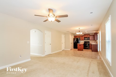 1647 Crestlawn Trail 4 Beds Apartment for Rent