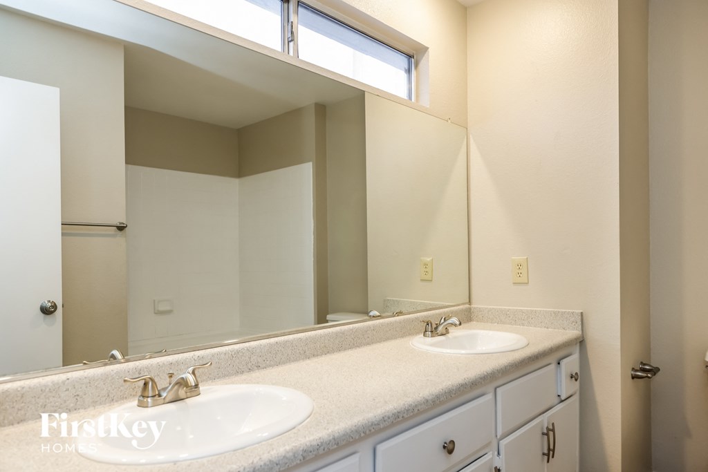 1846 Green River St Las Vegas, NV 89142