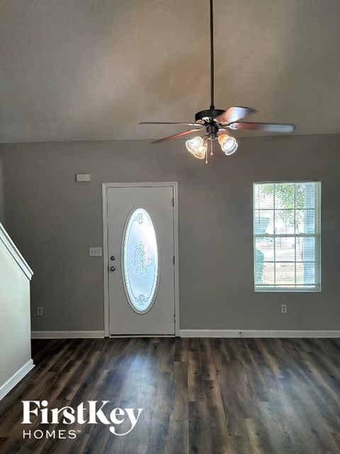 112 Cobblestone Drive 3 Beds Apartment for Rent