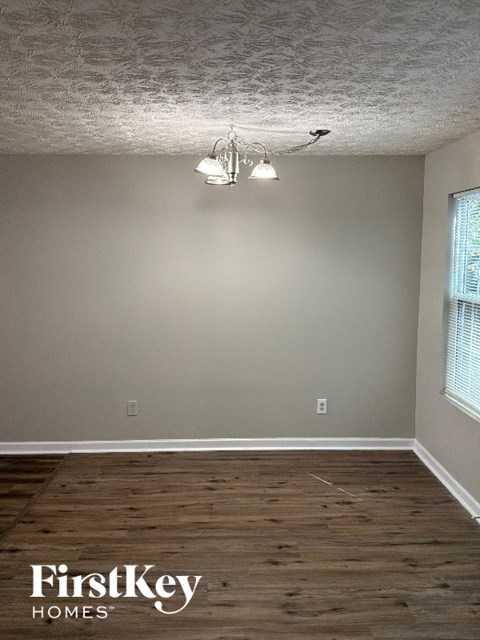 112 Cobblestone Drive 3 Beds Apartment for Rent