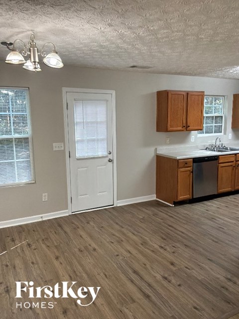 112 Cobblestone Drive 3 Beds Apartment for Rent