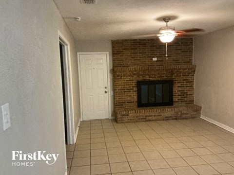 115 Brook Hollow Drive 3 Beds Apartment for Rent