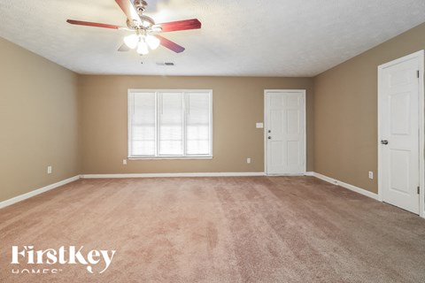 276 Hollyberry Dr 3 Beds Apartment for Rent