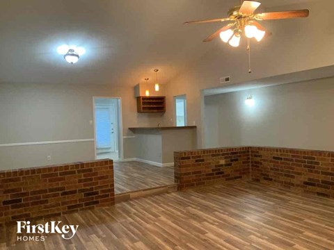6857 Fryer St 3 Beds Apartment for Rent