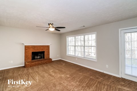 640 Alcovy Springs Drive 4 Beds Apartment for Rent