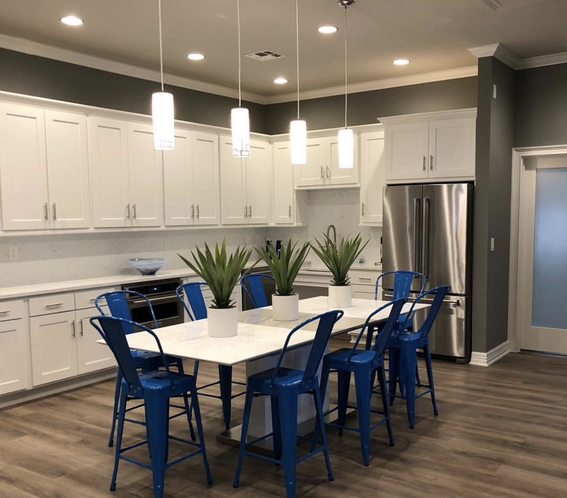 The View At Encino Commons