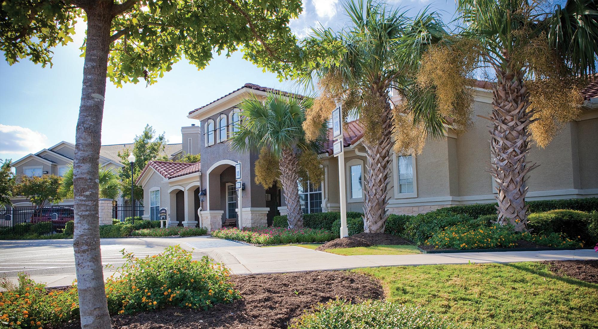 The View At Encino Commons