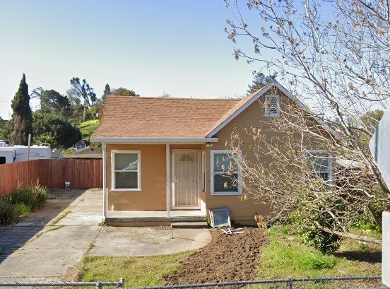 1037 Lewis Ave Apartments