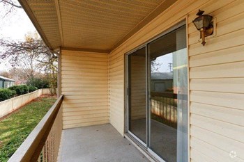 3541 Spanish Quarter Cir 1-3 Beds Apartment for Rent - Photo Gallery 2