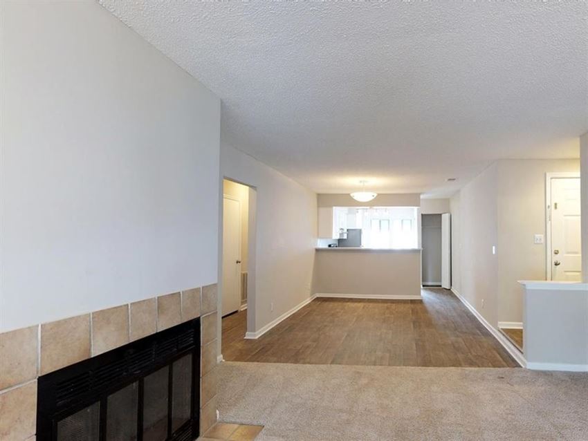 West Wind Landing Apartments, 450 Johnny Mercer Blvd, Savannah, GA