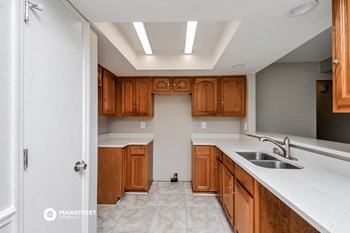 1901 PAR PL 3 Beds House for Rent - Photo Gallery 6