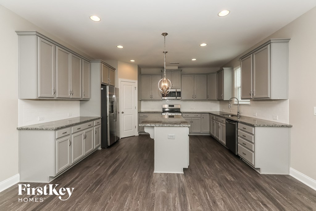 1026 Mendenhall Street Studio House for Rent - Photo Gallery 4