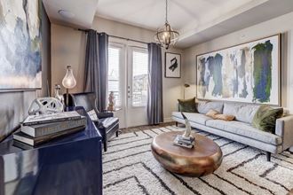 The Kathryn Living Room - Photo Gallery 1
