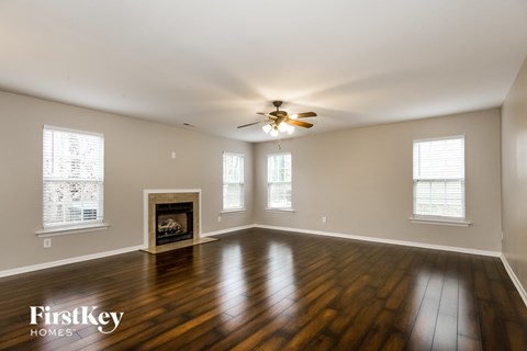 1817 Elizabeth Oaks Avenue 3 Beds Apartment for Rent