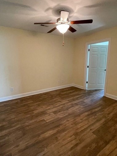 2 Bedroom Apartments In Wake Forest Nc, Does Your Hardwood Floor Need To Match Trimblestone Fireplace