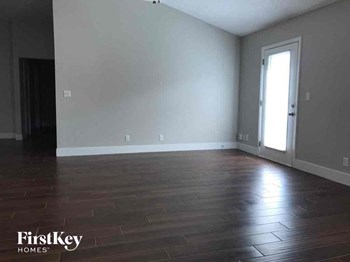 1823 Wildwood Creek Lane 3 Beds House for Rent - Photo Gallery 3