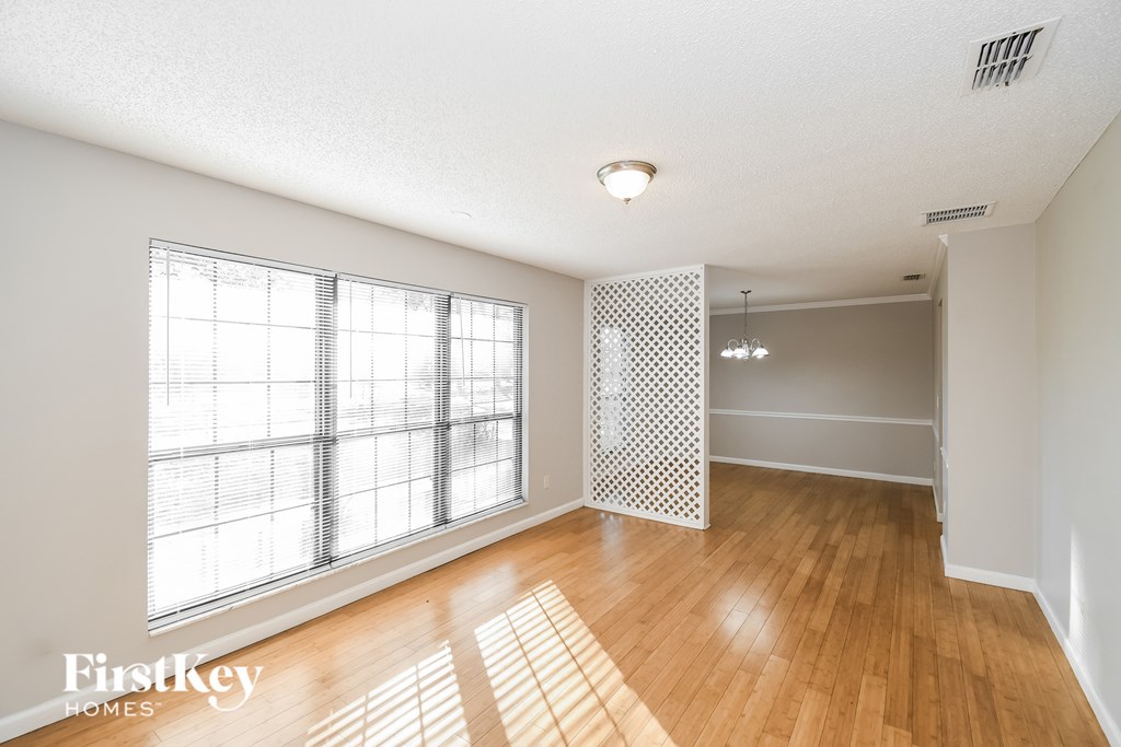 2462 Ridgecrest Avenue 4 Beds House for Rent - Photo Gallery 4