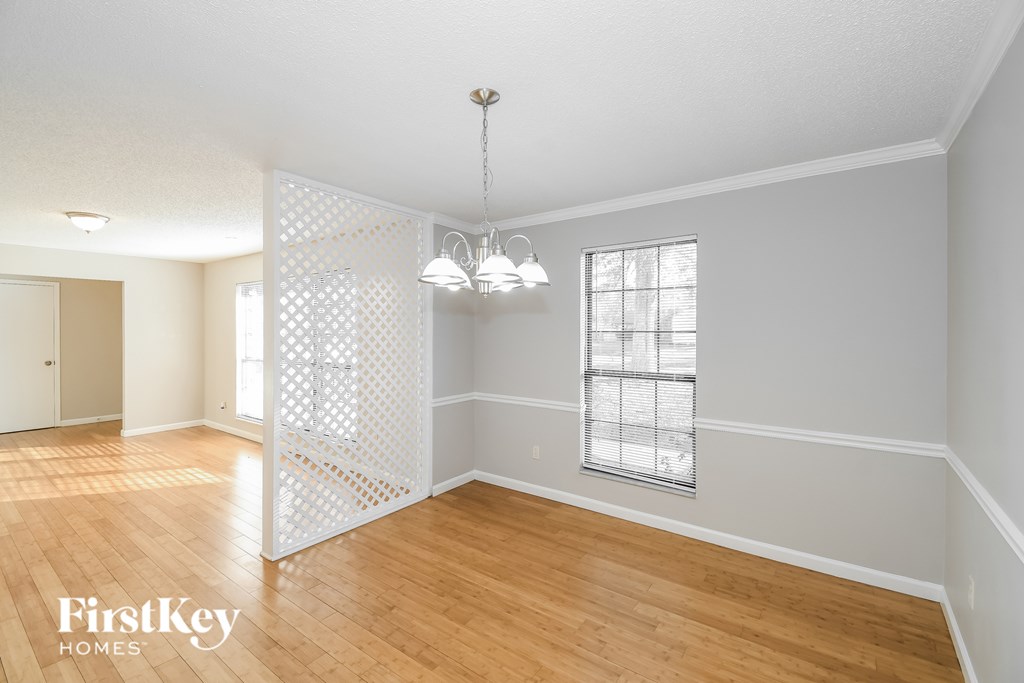 2462 Ridgecrest Avenue 4 Beds House for Rent - Photo Gallery 5