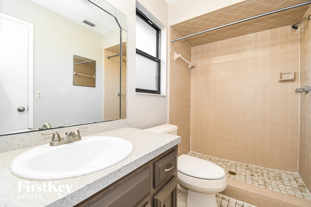 2462 Ridgecrest Avenue 4 Beds House for Rent - Photo Gallery 13