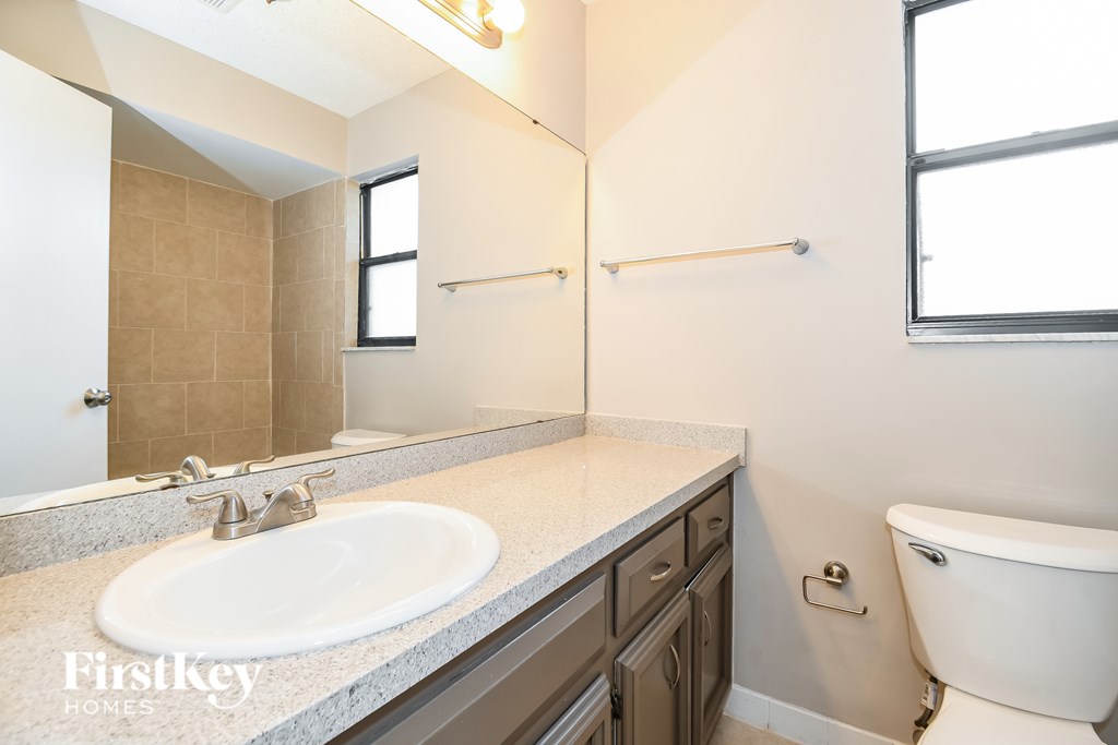 2462 Ridgecrest Avenue 4 Beds House for Rent - Photo Gallery 16