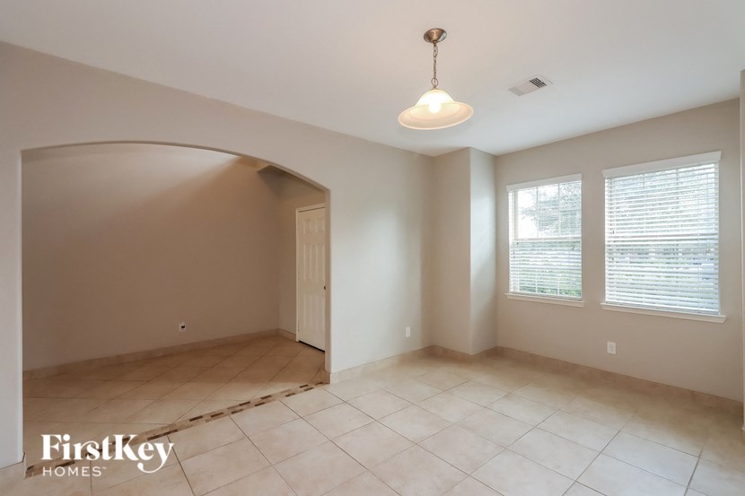 5906 Watford Bend Studio House for Rent - Photo Gallery 5