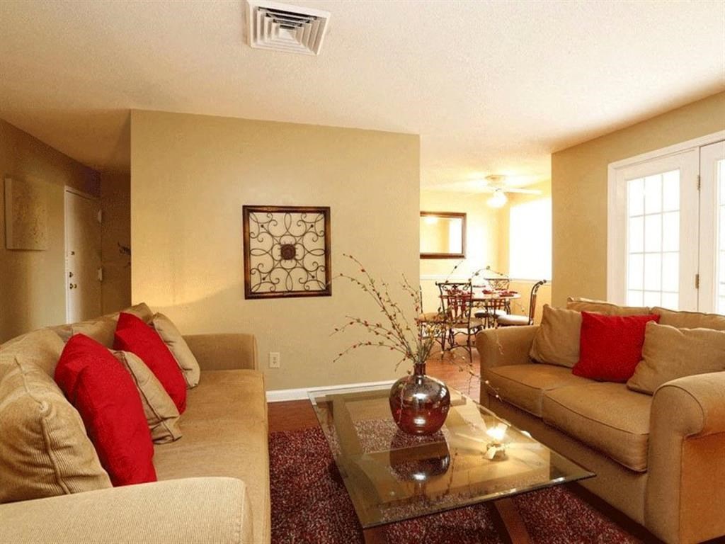 Living Room at Casa de Luna in Raleigh, North Carolina, 27604.