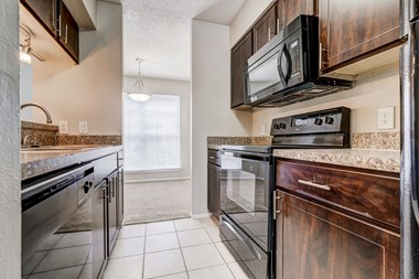 6069 Beltline Rd 1-2 Beds Apartment for Rent