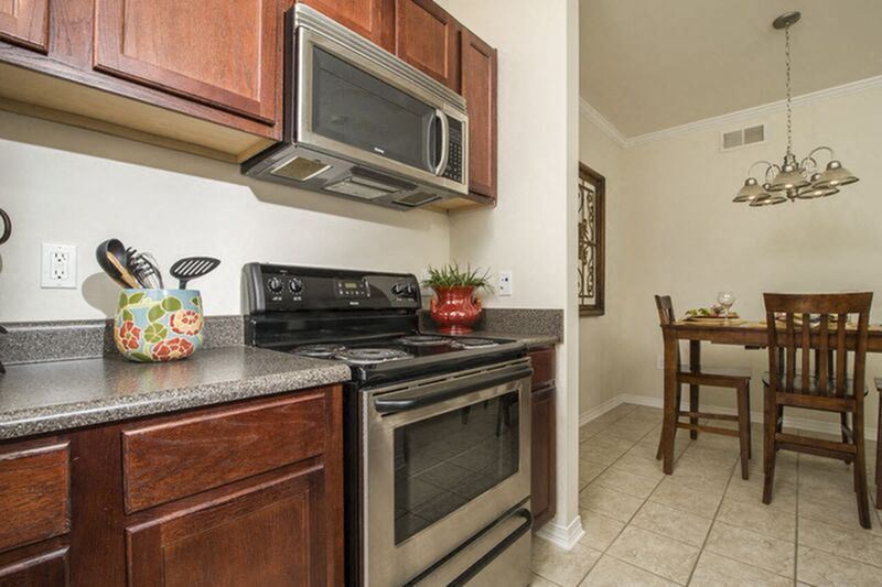 3500 Oak Harbor Blvd 1-2 Beds Apartment for Rent - Photo Gallery 1
