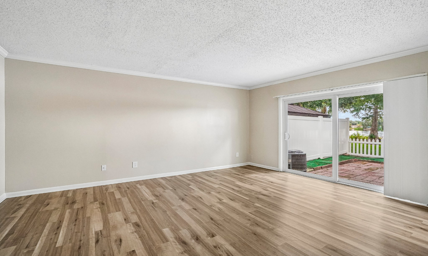 13401 Park Lake Dr Studio-2 Beds Apartment for Rent