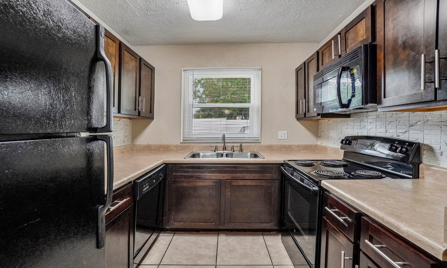 13401 Park Lake Dr Studio-2 Beds Apartment for Rent
