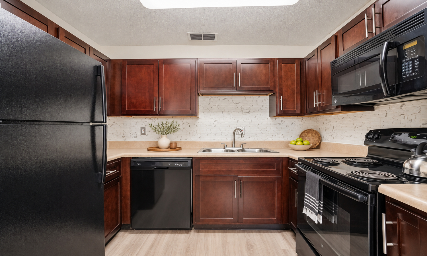 13401 Park Lake Dr Studio-2 Beds Apartment for Rent