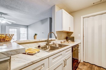 200 Charter Lane 1-3 Beds Apartment for Rent - Photo Gallery 3