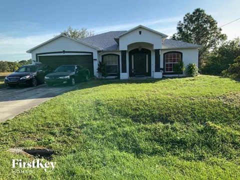 541 Hawthorne Avenue S 3 Beds Apartment for Rent