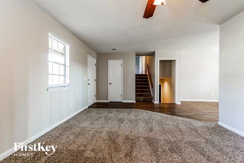 4190 Mountain Glen Trace 3 Beds Apartment for Rent