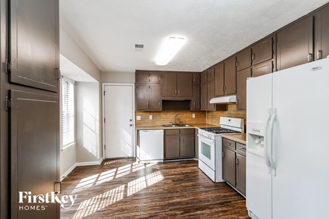 4190 Mountain Glen Trace 3 Beds Apartment for Rent