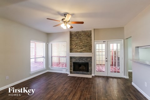 800 Charles Place 3 Beds Apartment for Rent