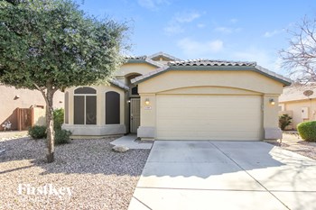 15981 W Linden St 3 Beds House for Rent - Photo Gallery 2