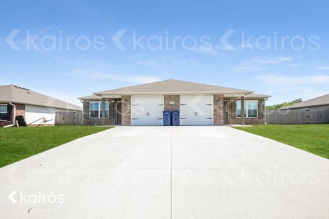 5005 Thomas Street Unit A 3 Beds Apartment for Rent