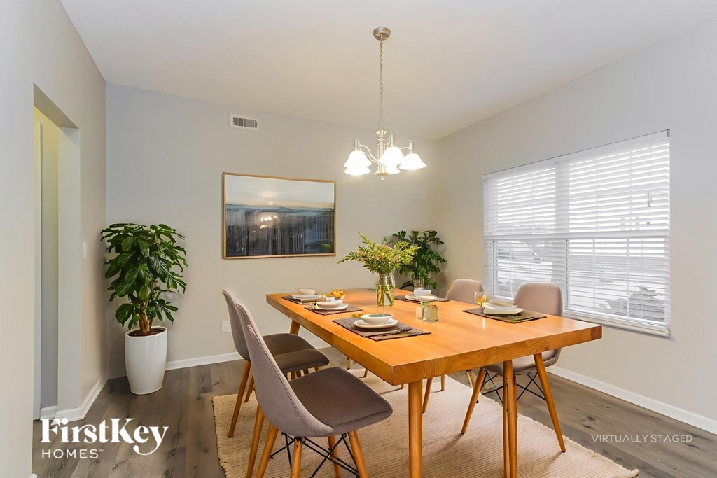 1914 Winton Drive 5 Beds House for Rent - Photo Gallery 6