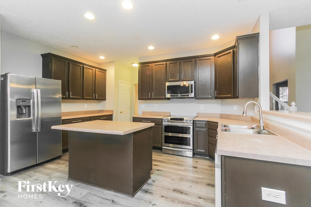 1914 Winton Drive 5 Beds House for Rent - Photo Gallery 7