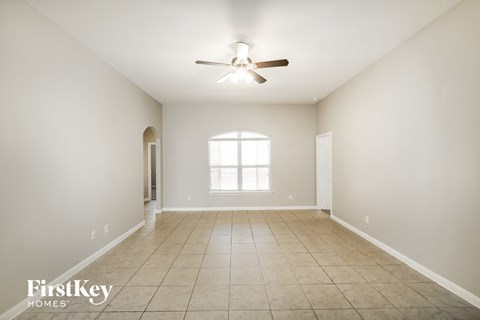 392 Cylamen 3 Beds Apartment for Rent