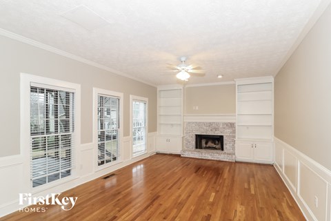 2117 Gatwick Drive 4 Beds Apartment for Rent