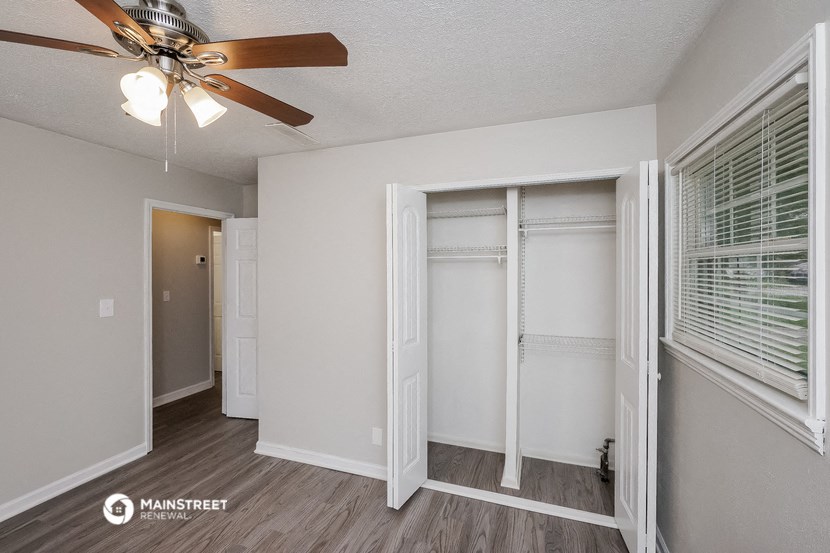 the spacious living room of our studio apartments at hammock ridge affordable housing