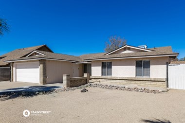 6350 W SUNNYSLOPE LN 3 Beds Apartment for Rent