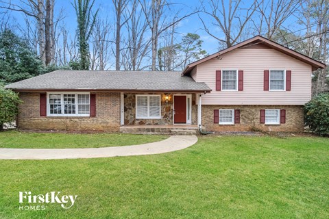 558 Bruce Way 4 Beds Apartment for Rent