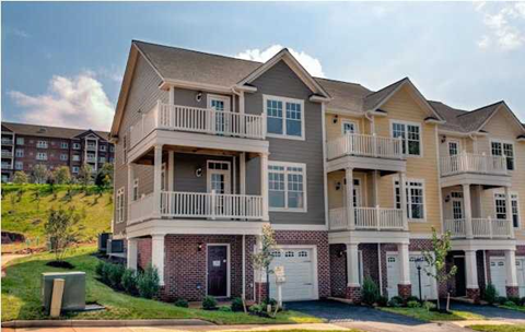1567 Newcastle Ct 3 Beds Apartment for Rent